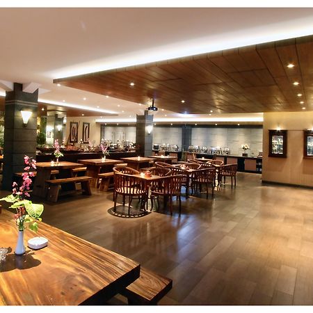 Sukajadi Hotel, Convention And Gallery Bandung Exterior foto