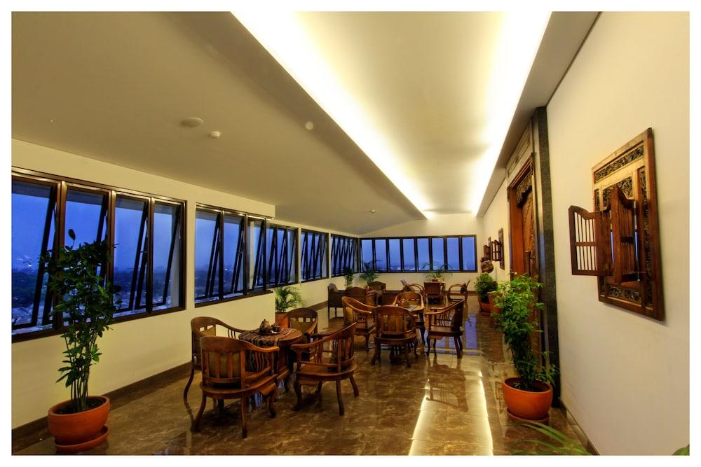 Sukajadi Hotel, Convention And Gallery Bandung Exterior foto